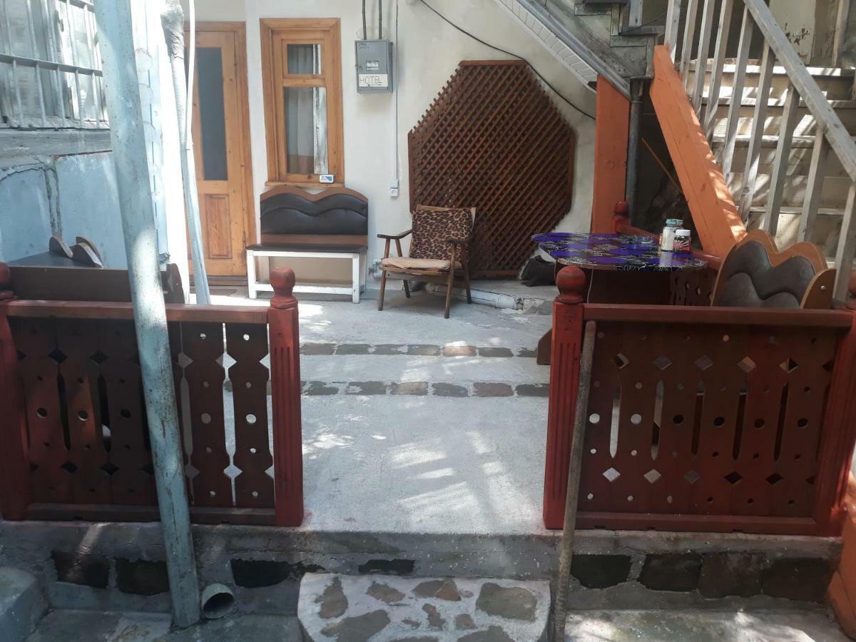 Jeki'S Apartment In Old تبليسي المظهر الخارجي الصورة
